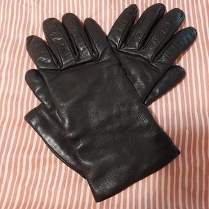 Small Women's Gloves - Black Leather, Cashmere Lining - Size 6.5